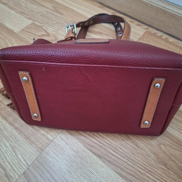 Dooney & Bourke  Vintage Red  Burgundy Pebble Leather Satchel Purse - Picture 4 of 10